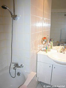 Par&iacute;s 3 Dormitorios alojamiento - ba&ntilde;o 1 (PA-2835) photo 2 de 3