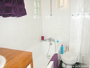 Paris 2 Bedroom accommodation bed breakfast - bathroom 1 (PA-2840) photo 4 of 4