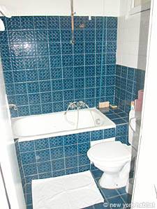 Paris 1 Bedroom accommodation - bathroom (PA-2853) photo 4 of 4
