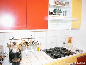 Paris 3 Bedroom accommodation - kitchen (PA-2884) photo 3 of 4