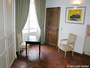 Paris Studio apartment - living room (PA-2892) photo 2 of 13