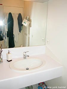 Par&iacute;s 1 Dormitorio apartamento - ba&ntilde;o 1 (PA-2893) photo 2 de 3