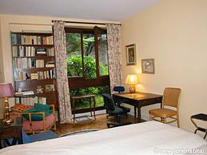 Paris 1 Bedroom accommodation - bedroom (PA-2894) photo 3 of 4