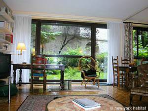 Paris 1 Bedroom accommodation - living room (PA-2894) photo 6 of 9