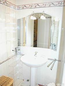 Paris 1 Bedroom accommodation - bathroom (PA-2894) photo 3 of 4