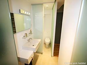 Paris 2 Bedroom apartment - bathroom 1 (PA-2913) photo 1 of 3