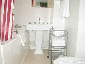 Par&iacute;s 1 Dormitorio alojamiento - ba&ntilde;o 1 (PA-2920) photo 1 de 3