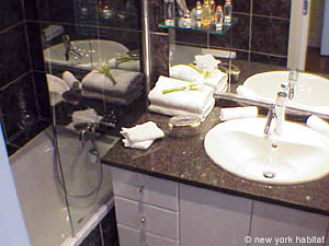Paris 1 Bedroom accommodation - bathroom 1 (PA-2923) photo 1 of 7