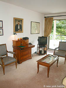 Paris 1 Bedroom accommodation - living room (PA-2933) photo 2 of 10