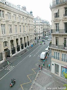 Paris Alcove Studio accommodation living room photo 15