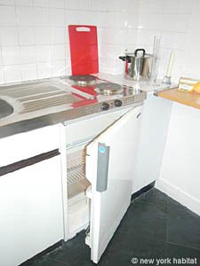 Paris Alcove Studio accommodation kitchen photo 27