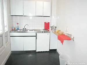 Paris Alcove Studio accommodation kitchen photo 32