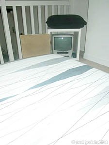 Paris T3 - Duplex appartement location vacances - chambre 2 (PA-2944) photo 6 sur 7 Paris T3 - Duplex appartement location vacances - chambre 2 (PA-2944) photo 6 sur 7