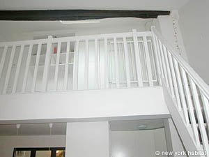Paris T3 - Duplex appartement location vacances - chambre 2 (PA-2944) photo 7 sur 7 Paris T3 - Duplex appartement location vacances - chambre 2 (PA-2944) photo 7 sur 7