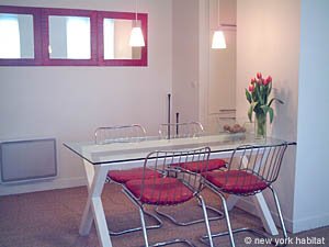 Paris T3 - Duplex appartement location vacances - séjour (PA-2944) photo 6 sur 8 Paris T3 - Duplex appartement location vacances - séjour (PA-2944) photo 6 sur 8