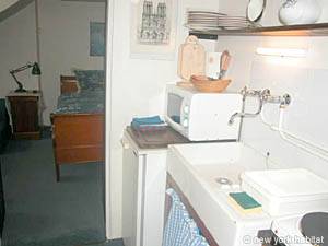 Paris Studio accommodation kitchen photo 26