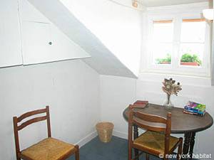 Paris Studio accommodation kitchen photo 32
