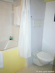 Paris Studio/T1 appartements location vacances - salle d'eau (PA-2964) photo 3 de 3