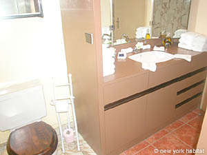 Paris 1 Bedroom accommodation - bathroom (PA-2965) photo 1 of 5