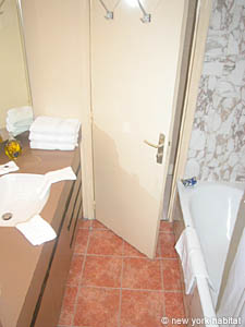 Paris 1 Bedroom accommodation - bathroom (PA-2965) photo 4 of 5