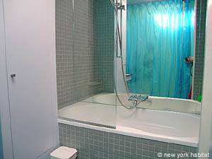 Par&iacute;s 4 Dormitorios - Loft - Tr&iacute;plex alojamiento - ba&ntilde;o 1 (PA-2995) photo 2 de 4