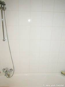 Paris 2 Bedroom accommodation - bathroom 1 (PA-3001) photo 3 of 5