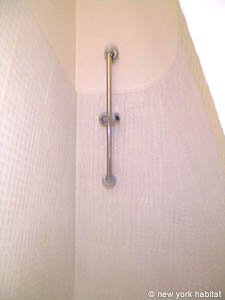 Paris 4 Bedroom - Duplex accommodation - bathroom 2 (PA-3003) photo 4 of 7