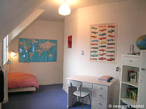 Paris 4 Bedroom - Duplex accommodation - bedroom 1 (PA-3003) photo 1 of 7