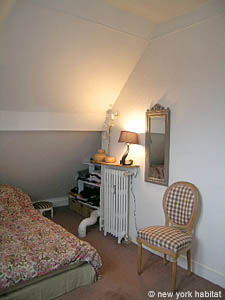 Paris 4 Bedroom - Duplex accommodation - bedroom 2 (PA-3003) photo 2 of 5