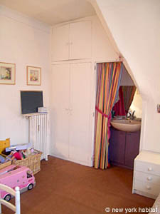 Paris 4 Bedroom - Duplex accommodation - bedroom 4 (PA-3003) photo 3 of 8