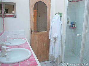 Par&iacute;s 4 Dormitorios - Tr&iacute;plex - Casa Adosada alojamiento - ba&ntilde;o 1 (PA-3006) photo 2 de 3
