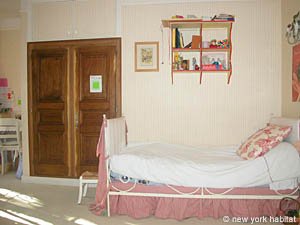 Par&iacute;s 4 Dormitorios - Tr&iacute;plex - Casa Adosada alojamiento - dormitorio 3 (PA-3006) photo 2 de 4