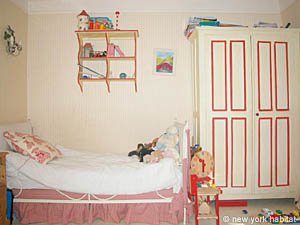 Par&iacute;s 4 Dormitorios - Tr&iacute;plex - Casa Adosada alojamiento - dormitorio 3 (PA-3006) photo 3 de 4
