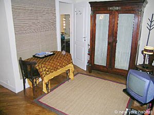 Paris 1 Bedroom apartment - living room (PA-3027) photo 3 of 8