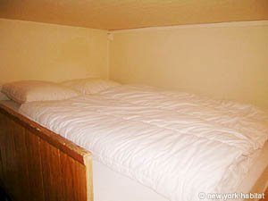 Paris Studio accommodation living room photo 8