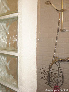 Paris Studio accommodation - bathroom (PA-3071) photo 3 of 3