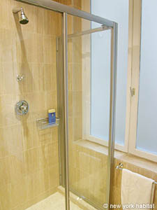 Paris T2 logements location appartements - salle d'eau 1 (PA-3082) photo 1 de 2