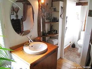 Paris 1 Bedroom - Loft accommodation - bathroom 1 (PA-3084) photo 5 of 7