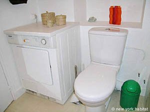 Paris Studio/T1 appartements location vacances - salle d'eau (PA-3090) photo 7 de 7