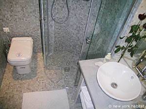 Paris 2 Bedroom accommodation - bathroom 1 (PA-3092) photo 2 of 3