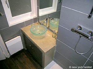Paris 2 Zimmer ferienwohnung - badezimmer 1 (PA-3104) photo 2 von 2