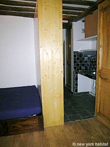 Paris Studio apartment - living room (PA-3117) photo 3 of 5