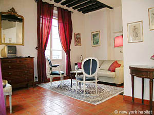 Paris Accommodation: Studio in Marais - Les Halles (PA-3120)