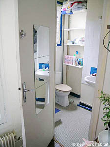 Paris T2 logements location appartements - salle d'eau (PA-3123) photo 1 de 4