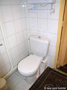 Paris Studio accommodation - bathroom (PA-3143) photo 3 of 3
