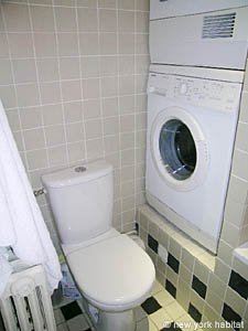 Paris T4 appartements location vacances - salle d'eau 1 (PA-3153) photo 3 de 3