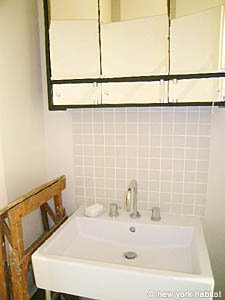 Paris T4 appartements location vacances - salle d'eau 2 (PA-3153) photo 2 de 4