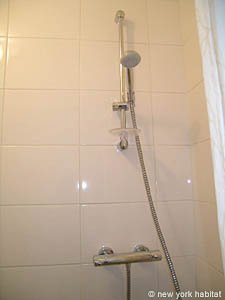 Paris Studio apartment - bathroom (PA-3161) photo 2 of 4