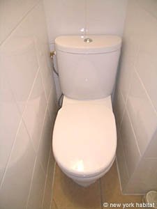 Paris Studio apartment - bathroom (PA-3161) photo 3 of 4