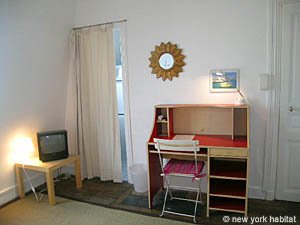 Paris Studio apartment - living room (PA-3161) photo 4 of 9